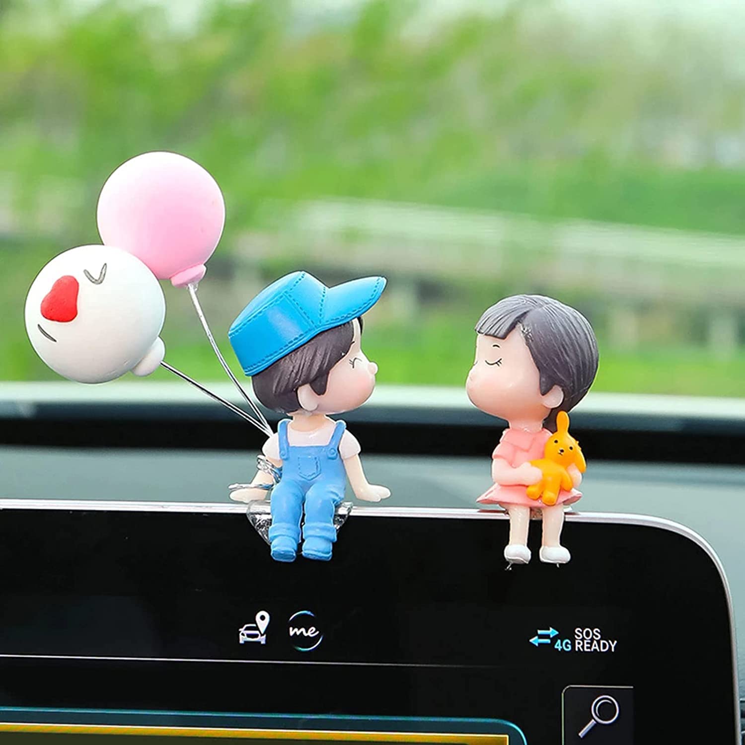 JIALTO Car Dashboard Accessories Cute Cartoon Couples Plastic Action Figure Figurines Balloon Ornament Car Dashboard Toys Auto Interior Dashboard Accessories,8 X 4 cm
