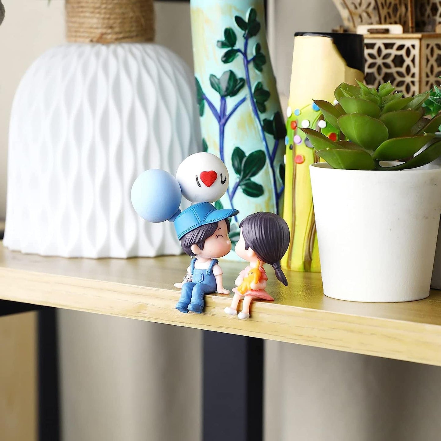 JIALTO Car Dashboard Accessories Cute Cartoon Couples Plastic Action Figure Figurines Balloon Ornament Car Dashboard Toys Auto Interior Dashboard Accessories,8 X 4 cm